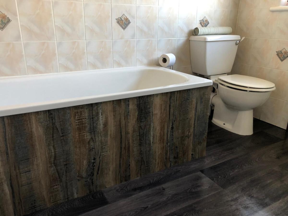 Moneydarragh Cottage With Uninterrupted Mountain And Sea Views- Hot Tub Available For Hire 애날롱 외부 사진